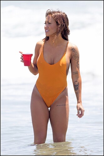 beach_nipples_8