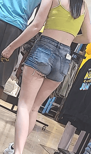mall snow bunnies (15)