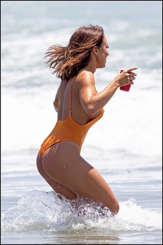 beach_nipples_11