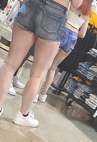 mall snow bunnies (8)