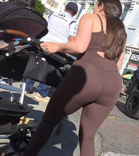 BROWNMami (24)