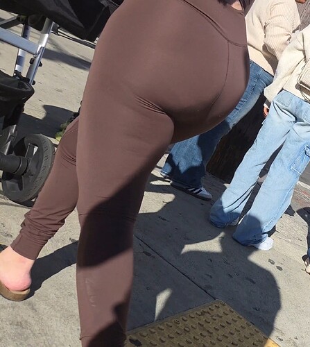 BROWNMami (28)