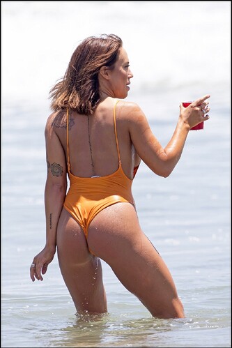 beach_nipples_9